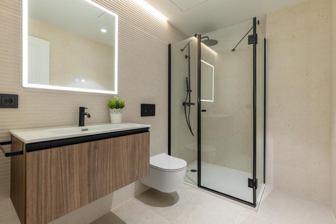 Calatrava By Alma Suites Valencia Exterior photo