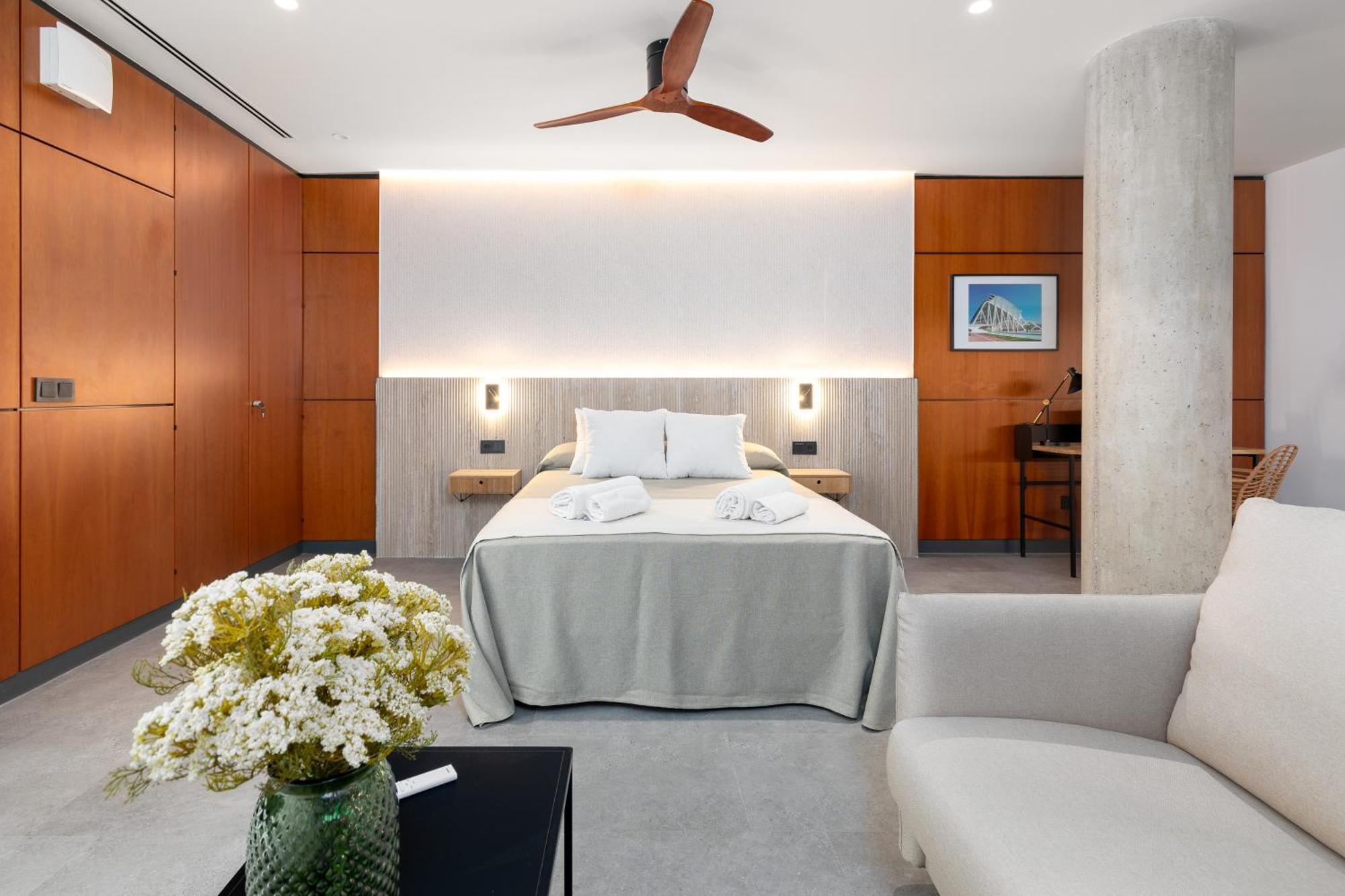 Calatrava By Alma Suites Valencia Exterior photo